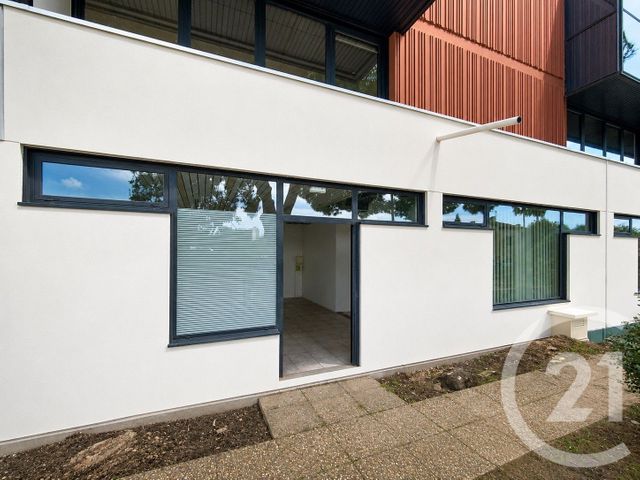 Local commercial à louer - 47.0 m2 - 06 - Alpes-Maritimes