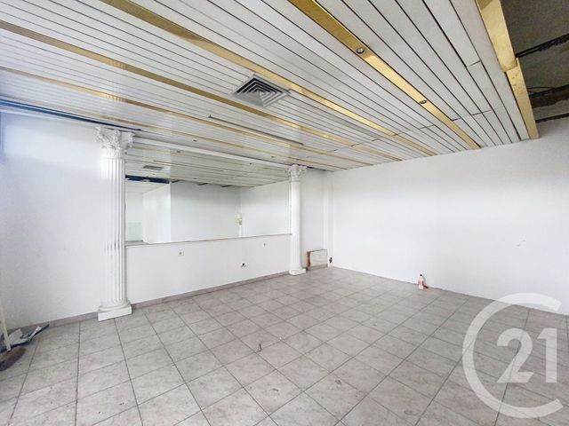 Local commercial à louer - 47.0 m2 - 06 - Alpes-Maritimes