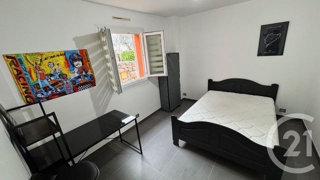 Appartement F3 &agrave; louer - 3 pi&egrave;ces - 73,40 m2 - Grasse - 06 - PROVENCE-ALPES-COTE-D-AZUR