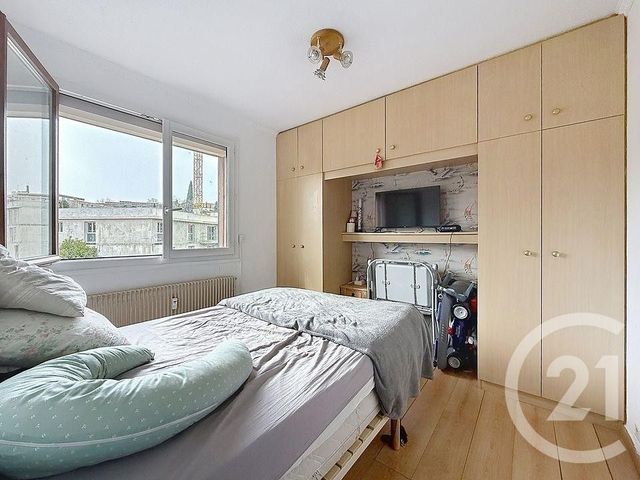 Appartement F3 &agrave; louer - 4 pi&egrave;ces - 83,65 m2 - Grasse - 06 - PROVENCE-ALPES-COTE-D-AZUR