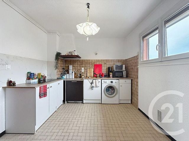 Appartement F3 &agrave; louer - 4 pi&egrave;ces - 83,65 m2 - Grasse - 06 - PROVENCE-ALPES-COTE-D-AZUR