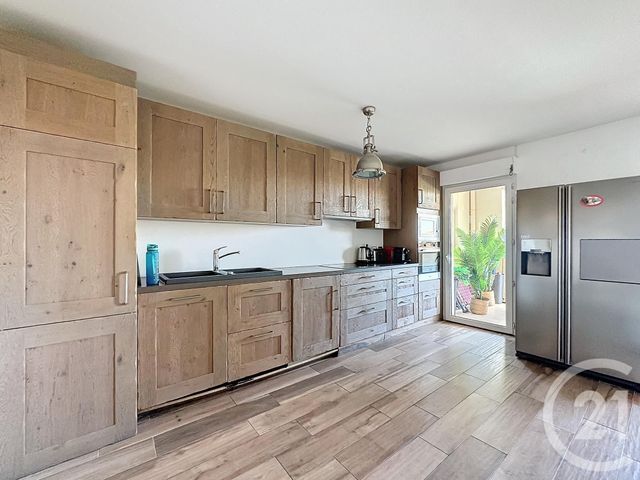 Appartement F4 &agrave; louer - 4 pi&egrave;ces - 87,79 m2 - Cannes - 06 - PROVENCE-ALPES-COTE-D-AZUR