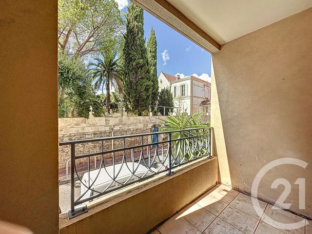 Appartement F4 &agrave; louer - 4 pi&egrave;ces - 87,79 m2 - Cannes - 06 - PROVENCE-ALPES-COTE-D-AZUR