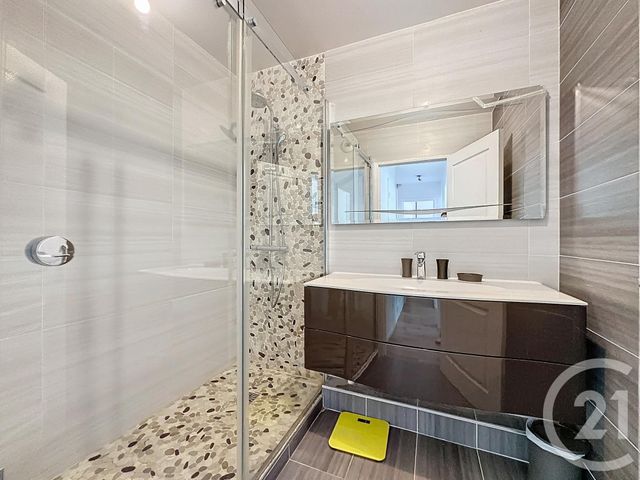 Appartement F4 &agrave; louer - 4 pi&egrave;ces - 87,79 m2 - Cannes - 06 - PROVENCE-ALPES-COTE-D-AZUR