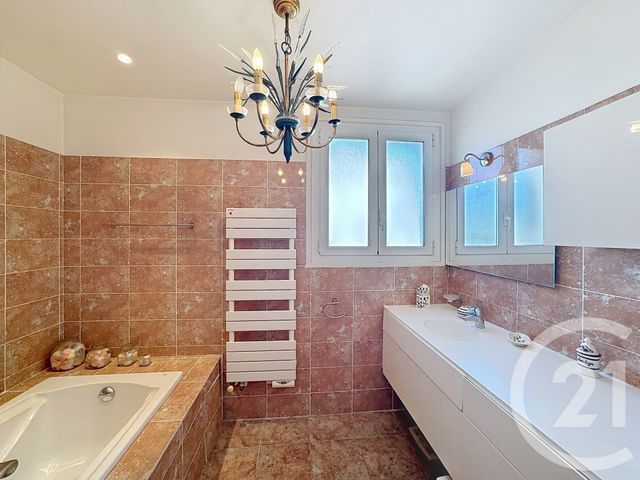 Appartement F5 &agrave; vendre - 5 pi&egrave;ces - 173 m2 - Cannes - 06 - PROVENCE-ALPES-COTE-D-AZUR