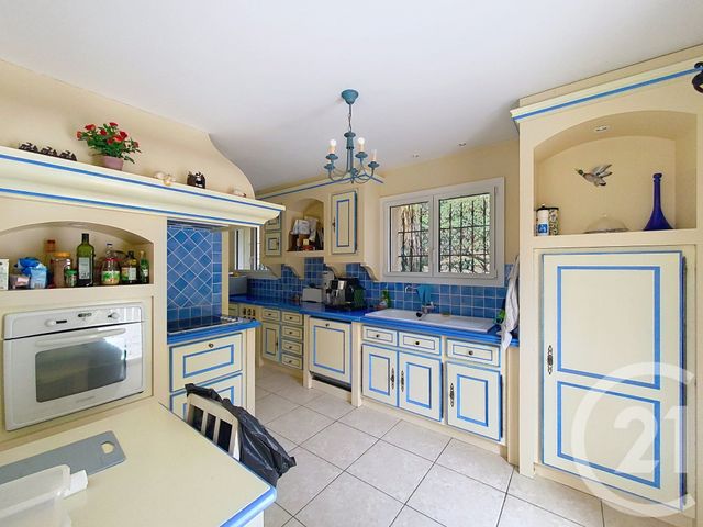 Maison &agrave; louer - 4 pi&egrave;ces - 140,56 m2 - Mougins - 06 - PROVENCE-ALPES-COTE-D-AZUR