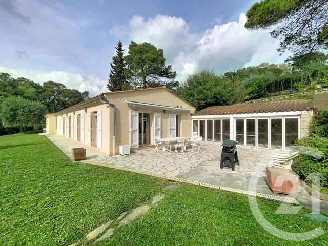 Maison &agrave; louer - 4 pi&egrave;ces - 140,56 m2 - Mougins - 06 - PROVENCE-ALPES-COTE-D-AZUR