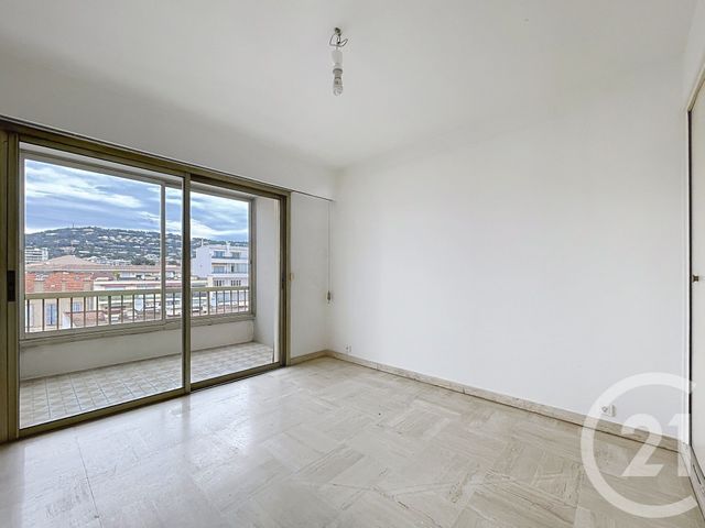 Appartement F3 &agrave; louer - 3 pi&egrave;ces - 85 m2 - Cannes - 06 - PROVENCE-ALPES-COTE-D-AZUR