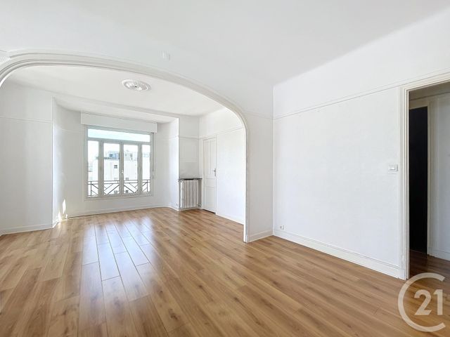 Appartement F2 &agrave; louer - 2 pi&egrave;ces - 69,35 m2 - Cannes - 06 - PROVENCE-ALPES-COTE-D-AZUR