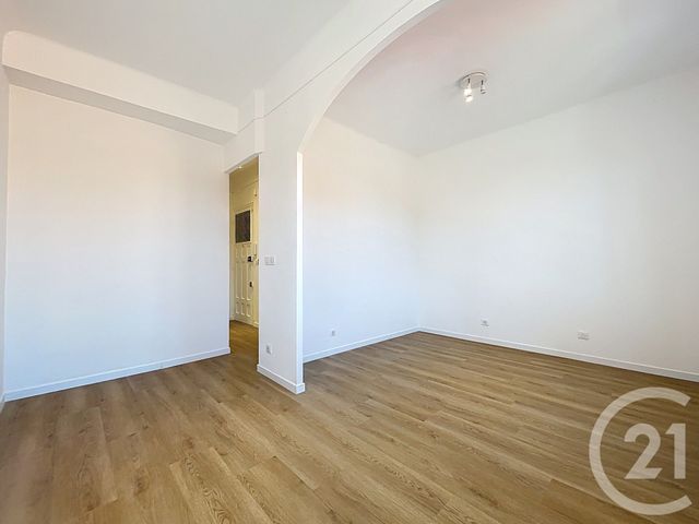 Appartement F2 &agrave; louer - 2 pi&egrave;ces - 42 m2 - Antibes - 06 - PROVENCE-ALPES-COTE-D-AZUR