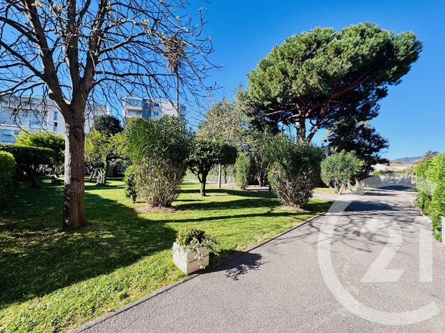 Appartement F3 &agrave; vendre - 3 pi&egrave;ces - 62,70 m2 - Cannes La Bocca - 06 - PROVENCE-ALPES-COTE-D-AZUR