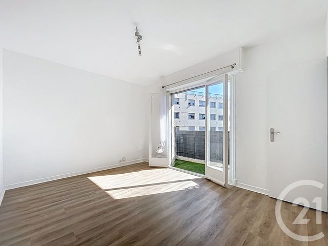 Appartement F1 &agrave; louer - 1 pi&egrave;ce - 21,05 m2 - Le Cannet - 06 - PROVENCE-ALPES-COTE-D-AZUR