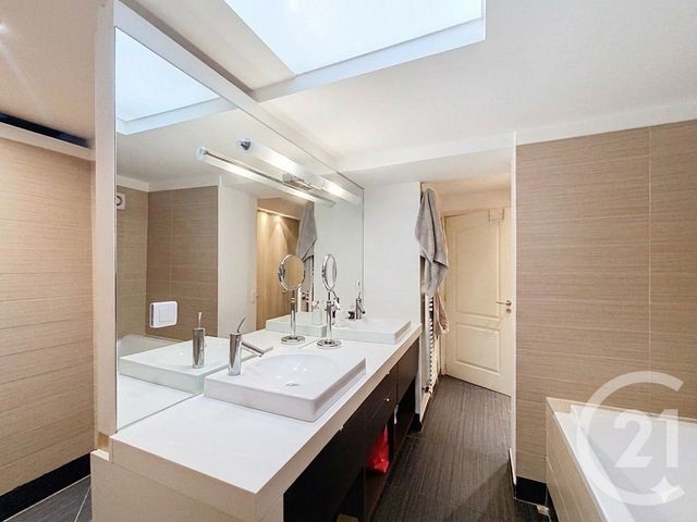 Appartement F4 &agrave; vendre - 4 pi&egrave;ces - 135 m2 - Cannes - 06 - PROVENCE-ALPES-COTE-D-AZUR