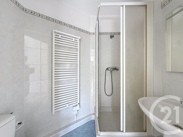 Appartement F2 &agrave; louer - 2 pi&egrave;ces - 36,23 m2 - Cannes - 06 - PROVENCE-ALPES-COTE-D-AZUR