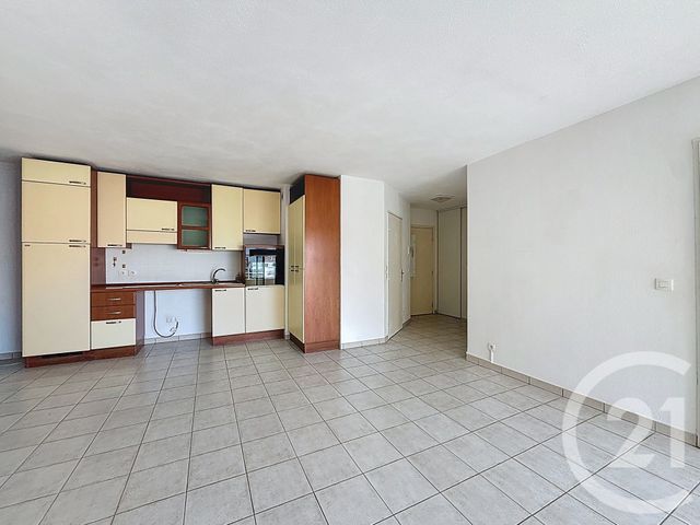 Appartement F2 &agrave; louer - 2 pi&egrave;ces - 36,23 m2 - Cannes - 06 - PROVENCE-ALPES-COTE-D-AZUR