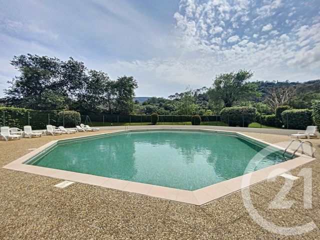 Appartement F3 &agrave; louer - 3 pi&egrave;ces - 39,98 m2 - Mandelieu La Napoule - 06 - PROVENCE-ALPES-COTE-D-AZUR