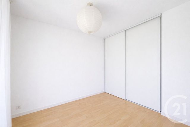 Appartement F3 &agrave; louer - 3 pi&egrave;ces - 39,98 m2 - Mandelieu La Napoule - 06 - PROVENCE-ALPES-COTE-D-AZUR