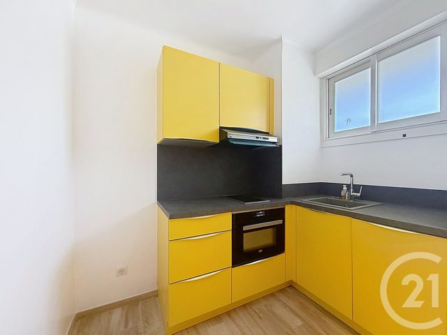 Appartement F1 &agrave; louer - 1 pi&egrave;ce - 40 m2 - Cannes - 06 - PROVENCE-ALPES-COTE-D-AZUR