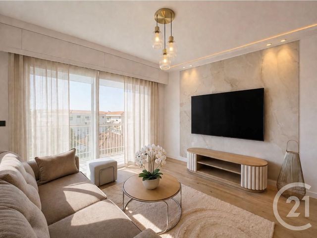 Appartement F3 &agrave; vendre - 3 pi&egrave;ces - 70 m2 - Cannes - 06 - PROVENCE-ALPES-COTE-D-AZUR