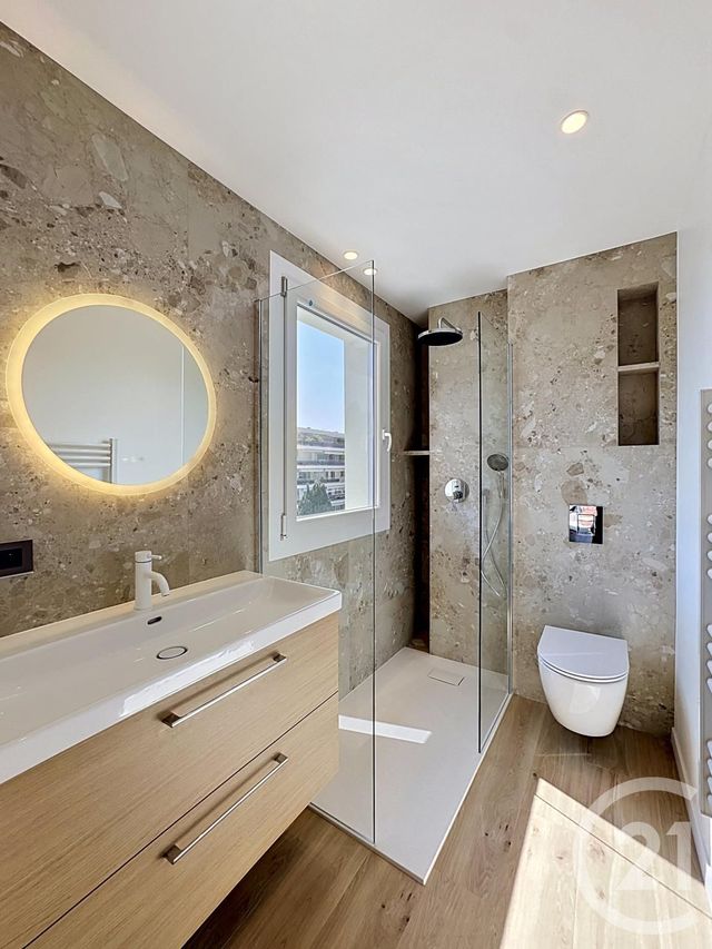 Appartement F3 &agrave; vendre - 3 pi&egrave;ces - 70 m2 - Cannes - 06 - PROVENCE-ALPES-COTE-D-AZUR