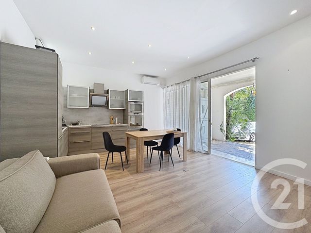 Appartement F2 &agrave; vendre - 2 pi&egrave;ces - 47 m2 - Cannes - 06 - PROVENCE-ALPES-COTE-D-AZUR