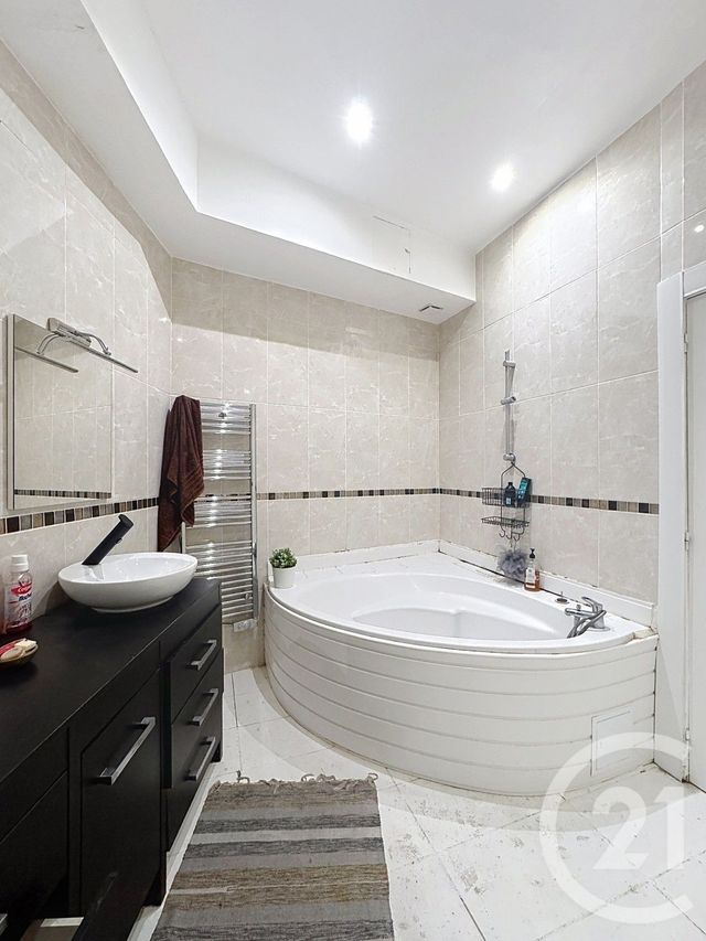 Appartement F2 &agrave; vendre - 2 pi&egrave;ces - 47 m2 - Cannes - 06 - PROVENCE-ALPES-COTE-D-AZUR