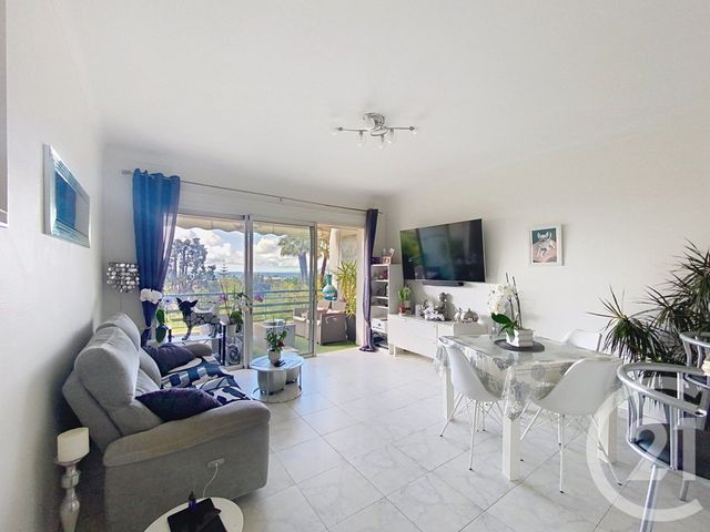 Appartement F2 &agrave; louer - 2 pi&egrave;ces - 47,29 m2 - Cannes - 06 - PROVENCE-ALPES-COTE-D-AZUR