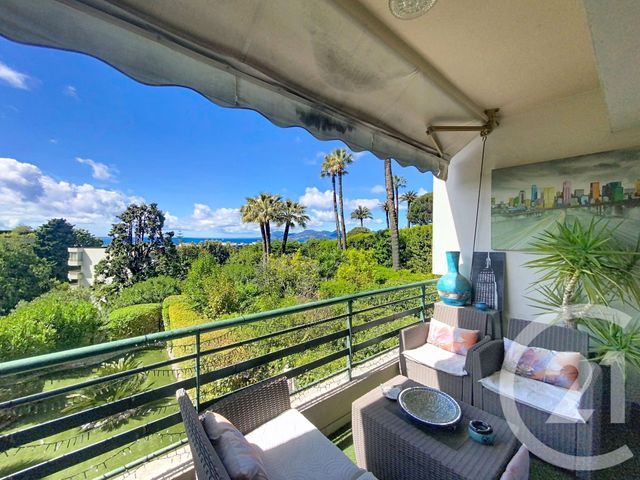 Appartement F2 &agrave; louer - 2 pi&egrave;ces - 47,29 m2 - Cannes - 06 - PROVENCE-ALPES-COTE-D-AZUR