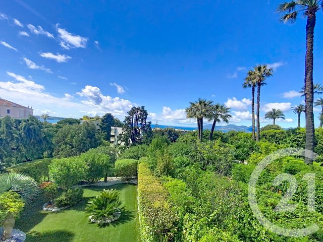 Appartement F2 &agrave; louer - 2 pi&egrave;ces - 47,29 m2 - Cannes - 06 - PROVENCE-ALPES-COTE-D-AZUR