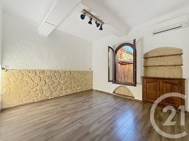 Appartement F2 &agrave; louer - 2 pi&egrave;ces - 42,42 m2 - Grasse - 06 - PROVENCE-ALPES-COTE-D-AZUR
