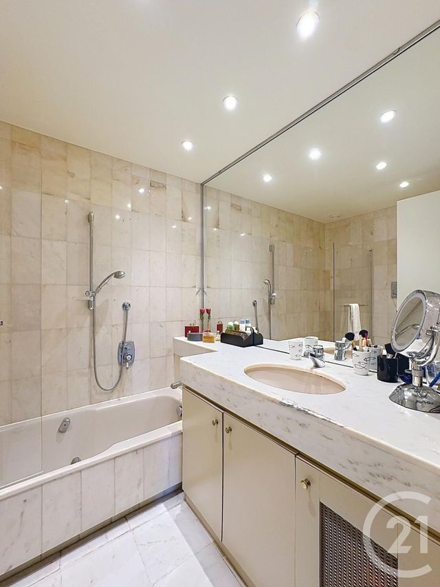 Appartement F3 &agrave; vendre - 3 pi&egrave;ces - 70,45 m2 - Cannes - 06 - PROVENCE-ALPES-COTE-D-AZUR