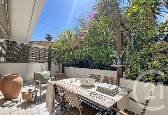 Appartement Duplex &agrave; vendre - 6 pi&egrave;ces - 115 m2 - Cannes - 06 - PROVENCE-ALPES-COTE-D-AZUR