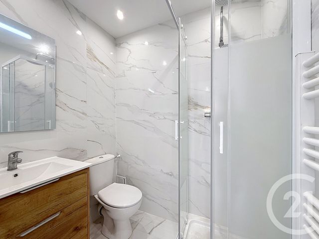 Appartement F1 &agrave; louer - 1 pi&egrave;ce - 21 m2 - Cannes - 06 - PROVENCE-ALPES-COTE-D-AZUR