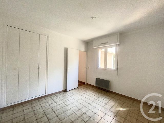 Maison &agrave; louer - 4 pi&egrave;ces - 106,13 m2 - La Roquette Sur Siagne - 06 - PROVENCE-ALPES-COTE-D-AZUR