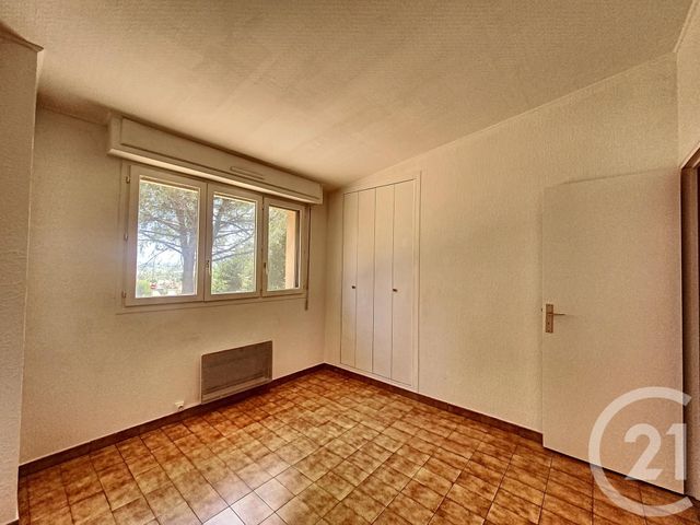 Maison &agrave; louer - 4 pi&egrave;ces - 106,13 m2 - La Roquette Sur Siagne - 06 - PROVENCE-ALPES-COTE-D-AZUR