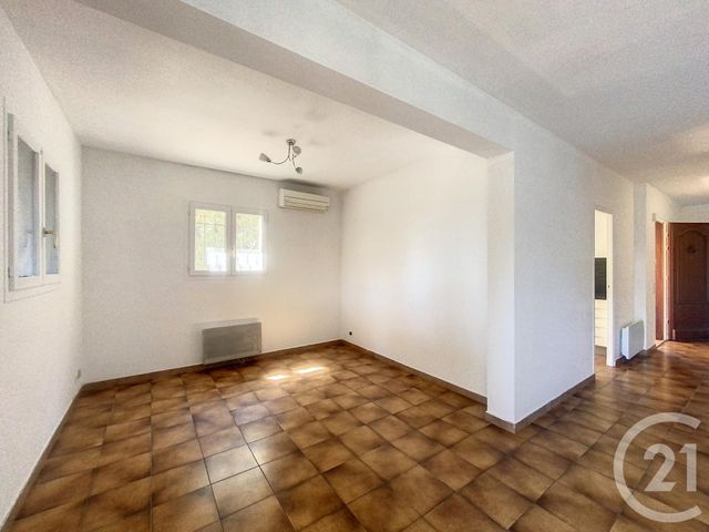 Maison &agrave; louer - 4 pi&egrave;ces - 106,13 m2 - La Roquette Sur Siagne - 06 - PROVENCE-ALPES-COTE-D-AZUR