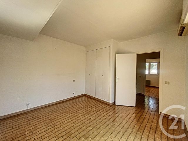 Maison &agrave; louer - 4 pi&egrave;ces - 106,13 m2 - La Roquette Sur Siagne - 06 - PROVENCE-ALPES-COTE-D-AZUR