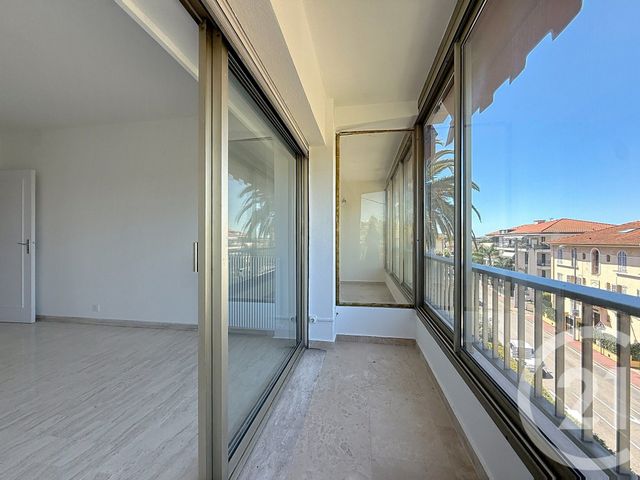 Appartement F3 &agrave; louer - 3 pi&egrave;ces - 57,62 m2 - Cannes - 06 - PROVENCE-ALPES-COTE-D-AZUR