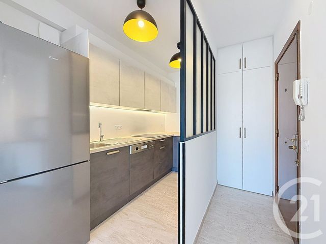 Appartement F3 &agrave; louer - 3 pi&egrave;ces - 57,62 m2 - Cannes - 06 - PROVENCE-ALPES-COTE-D-AZUR