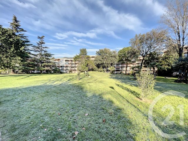 Appartement F2 &agrave; louer - 2 pi&egrave;ces - 41,09 m2 - Mandelieu La Napoule - 06 - PROVENCE-ALPES-COTE-D-AZUR