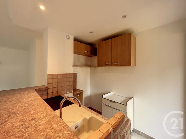 Appartement F2 &agrave; louer - 2 pi&egrave;ces - 41,09 m2 - Mandelieu La Napoule - 06 - PROVENCE-ALPES-COTE-D-AZUR