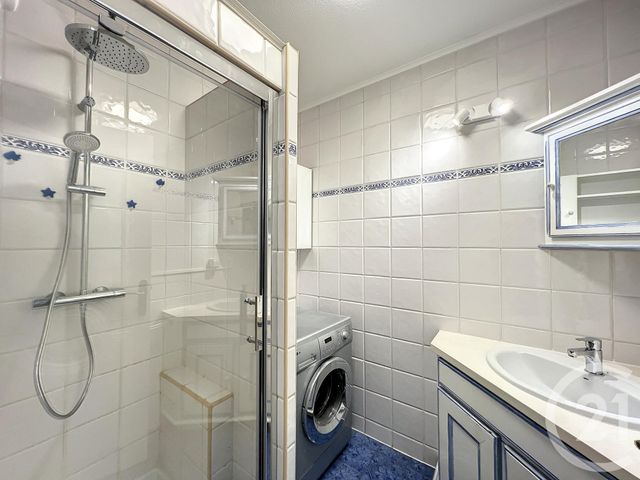 Appartement F2 &agrave; louer - 2 pi&egrave;ces - 41,09 m2 - Mandelieu La Napoule - 06 - PROVENCE-ALPES-COTE-D-AZUR
