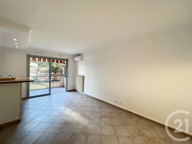 Appartement F2 &agrave; louer - 2 pi&egrave;ces - 41,09 m2 - Mandelieu La Napoule - 06 - PROVENCE-ALPES-COTE-D-AZUR