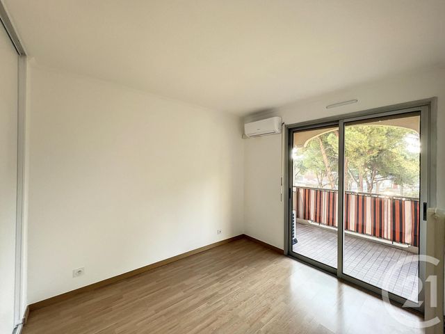 Appartement F2 &agrave; louer - 2 pi&egrave;ces - 41,09 m2 - Mandelieu La Napoule - 06 - PROVENCE-ALPES-COTE-D-AZUR