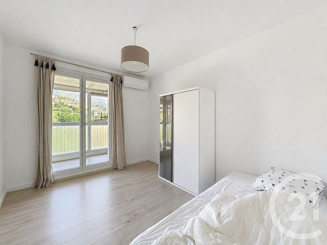 Appartement F4 &agrave; louer - 4 pi&egrave;ces - 119,67 m2 - Grasse - 06 - PROVENCE-ALPES-COTE-D-AZUR