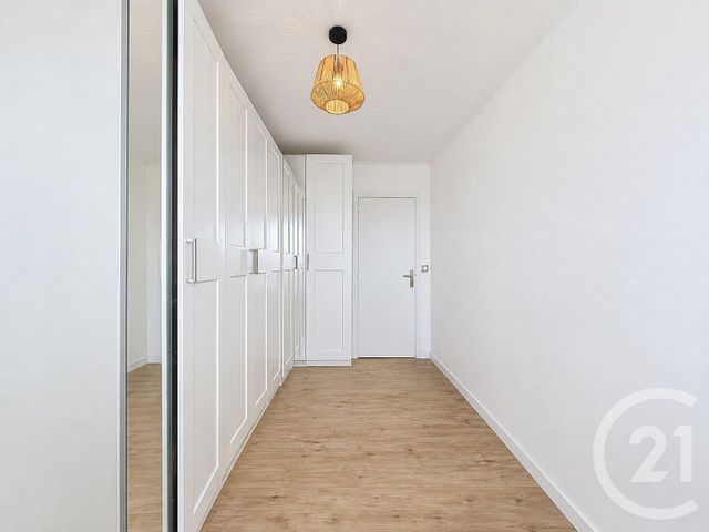Appartement F4 &agrave; louer - 4 pi&egrave;ces - 119,67 m2 - Grasse - 06 - PROVENCE-ALPES-COTE-D-AZUR