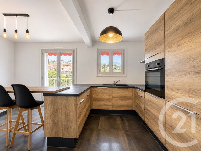 Appartement F4 &agrave; louer - 4 pi&egrave;ces - 119,67 m2 - Grasse - 06 - PROVENCE-ALPES-COTE-D-AZUR
