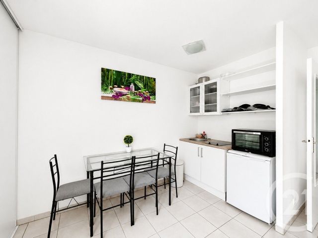 Appartement F1 &agrave; louer - 1 pi&egrave;ce - 28 m2 - Grasse - 06 - PROVENCE-ALPES-COTE-D-AZUR