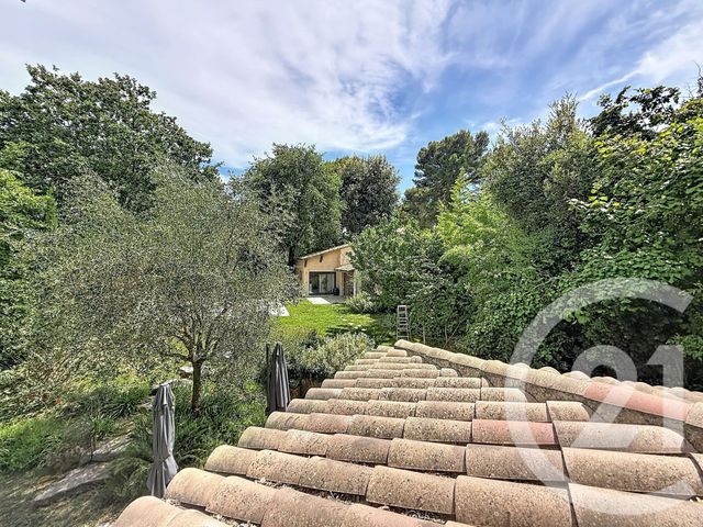 Maison &agrave; louer - 7 pi&egrave;ces - 169,39 m2 - Roquefort Les Pins - 06 - PROVENCE-ALPES-COTE-D-AZUR