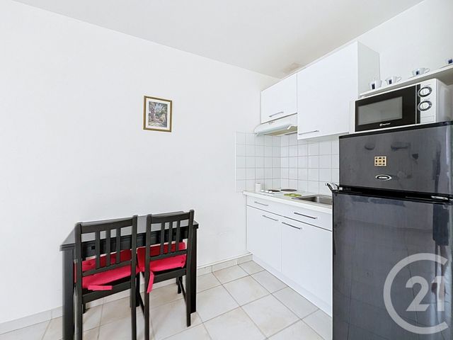 Appartement F1 &agrave; louer - 1 pi&egrave;ce - 26 m2 - Cannes - 06 - PROVENCE-ALPES-COTE-D-AZUR
